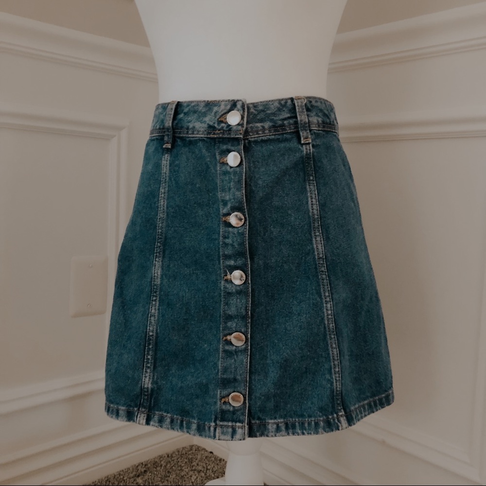 h&m button jean skirt - Picture 3 of 6